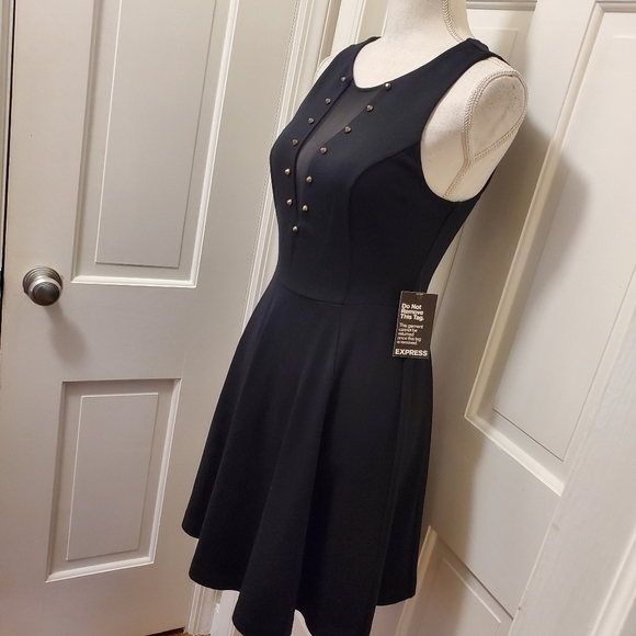 NWT EXPRESS Black Ponte Knit Sleeveless Fit & Flare Dress Size SP, Retail $79.90 - Picture 2 of 10
